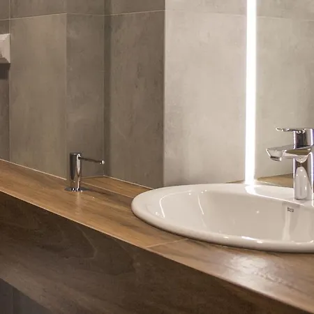 Lou Lou Wawel Apartment