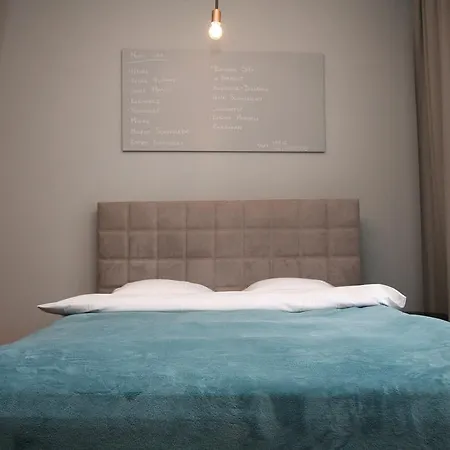 Lou Lou Wawel * Krakau